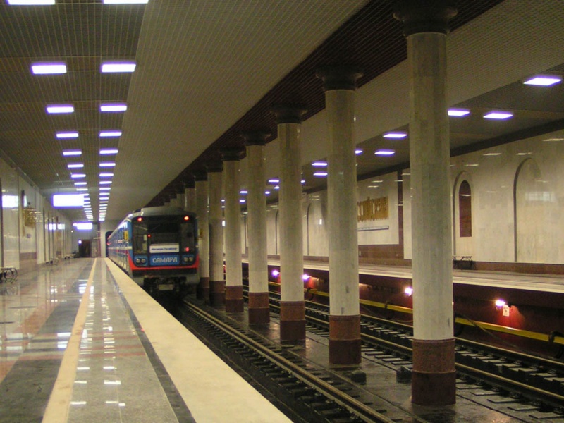 Изображение:Metro ros.jpg